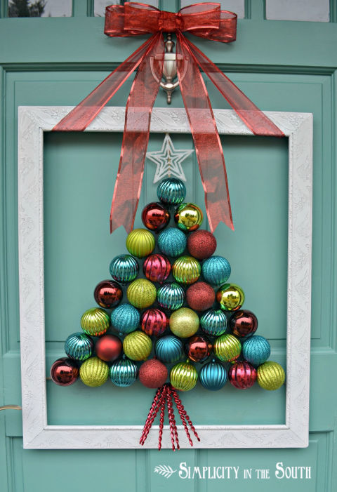 gallery-1443730488-christmas-tree-ornament-wreath-2