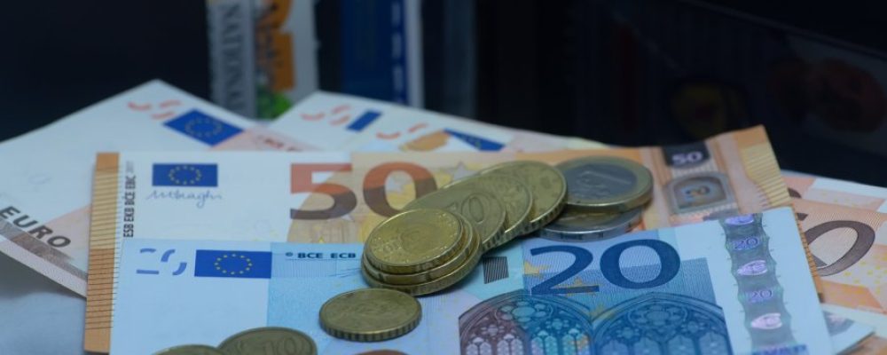 Ειδικό βοήθημα από τον ΟΑΕΔ 240 ευρώ – Οι δικαιούχοι, πώς θα κάνετε την αίτηση