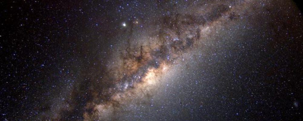 Παράξενα ραδιοκύματα φθάνουν στη Γη από άγνωστη πηγή στο κέντρο του γαλαξία μας