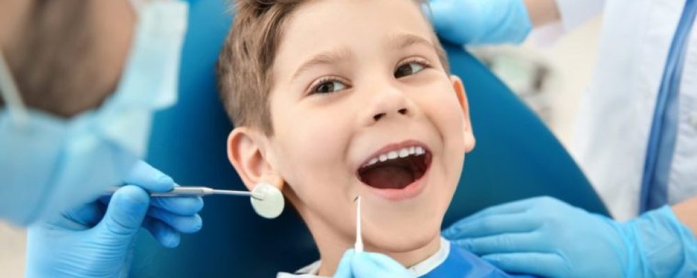 ΕΟΠΠΥ: Τα παιδιά μας θα μπορούν πλέον να πηγαίνουν δωρεάν στον οδοντίατρο