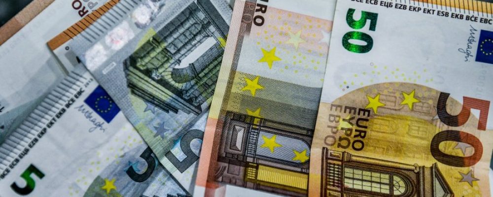 Εποχικό Επίδομα 2022: Πώς με μία μόνο αίτηση στα ΚΕΠ παίρνετε έως 1114 ευρώ