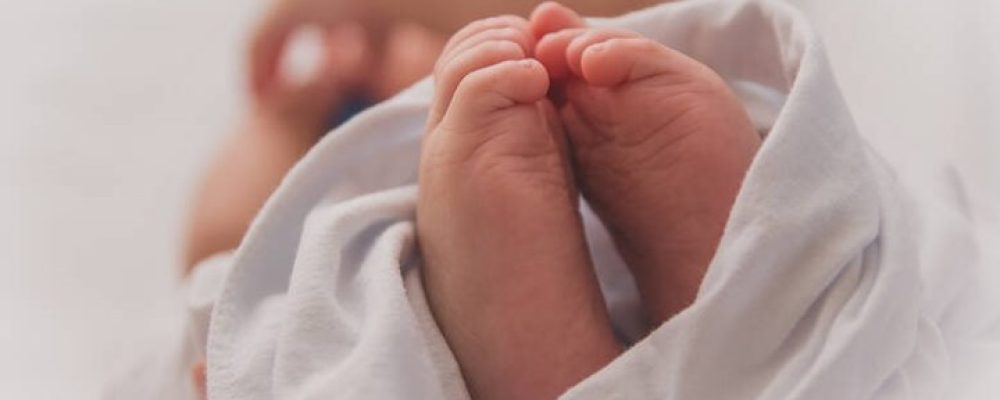 Γέννηση παιδιού: Δύο παροχές – ανάσα για την ενίσχυση των οικογενειών