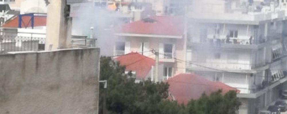 Φωτιά πίσω απο  τον ΟΣΕ  στην Κόρινθο…δίπλα απο την αποθήκη του ΚΤΕΛ