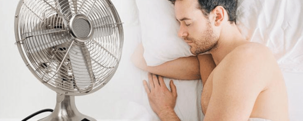 Γιατί πρέπει να ΜΗΝ κοιμάστε με τον ανεμιστήρα σε διαρκή λειτουργία – Λόγοι υγείας