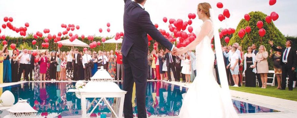 Κορονοϊός – Λινού  για τους γάμους: Τα 100 άτομα να μειωθούν, να είναι μόνο η άμεση οικογένεια