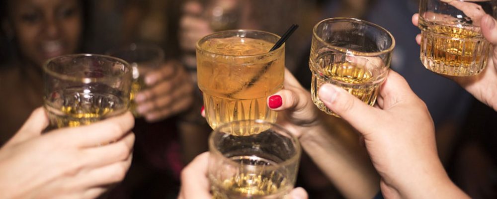 Προστατευμένοι από την άνοια μέχρι τα 85 όσοι πίνουν τακτικά σύμφωνα με νέα έρευνα