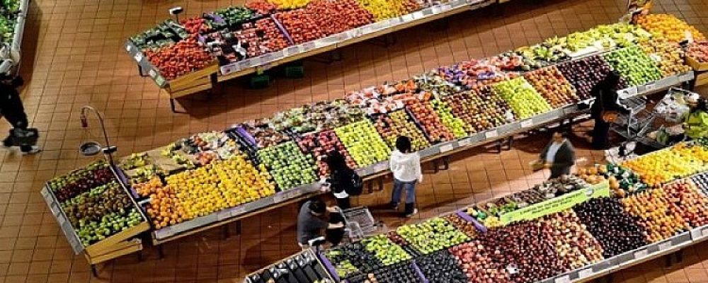Λινού: Κίνδυνος για τους εργαζόμενους στα σούπερ μάρκετ – Πρόταση για ψώνια μόνο με διανομείς