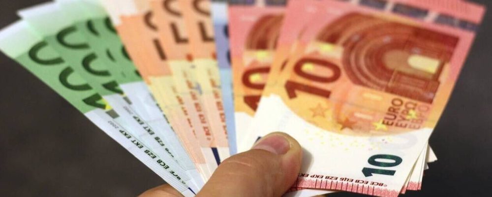 Ειδικό Βοήθημα ΟΑΕΔ: Ποιοι δικαιούνται να λάβουν έως 720 ευρώ