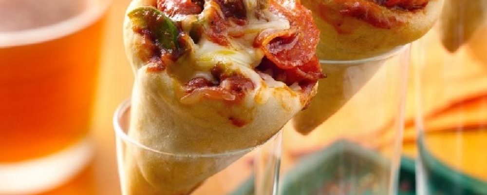 Το Pizza Cone είναι ο νέος τρόπος κατανάλωσης πίτσας που σαρώνει στο Εξωτερικό. .