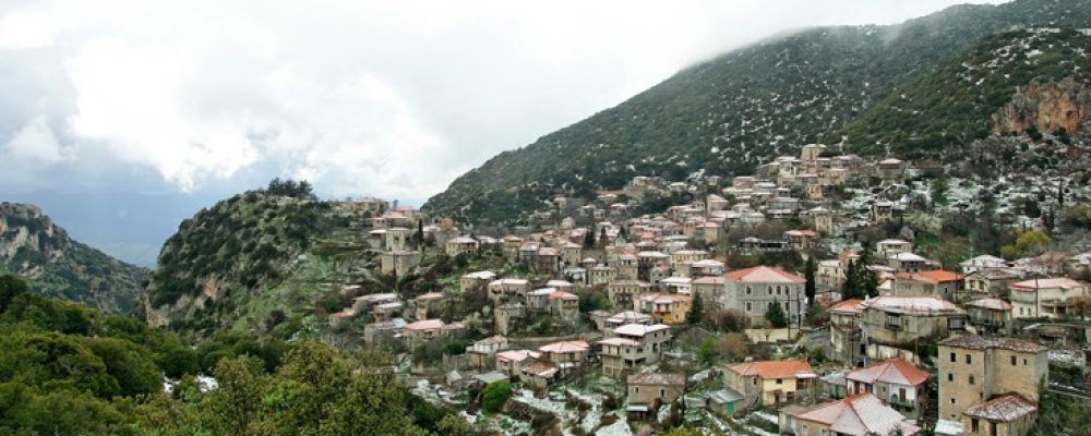 Γνωρίζεις ποια πόλη της Πελοποννήσου αποκαλείται και «χωριατοπούλα του Μοριά»;