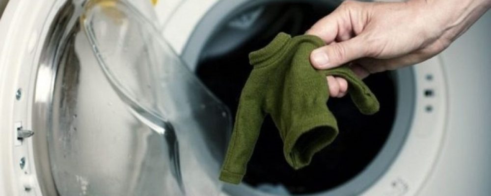 Έτσι θα επαναφέρετε ένα πουλόβερ που έχει μαζέψει στο πλυντήριο