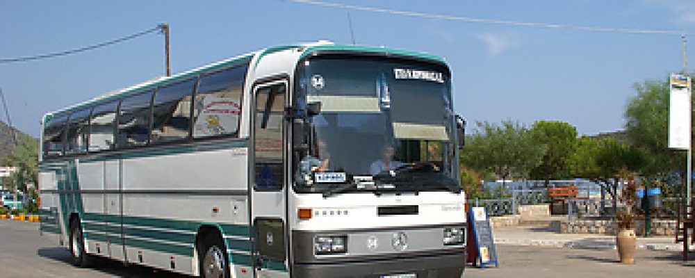 Κορινθία: Απίστευτο συμβάν σε λεωφορείο του ΚΤΕΛ – Τους έριχναν πέτρες στο παρμπρίζ