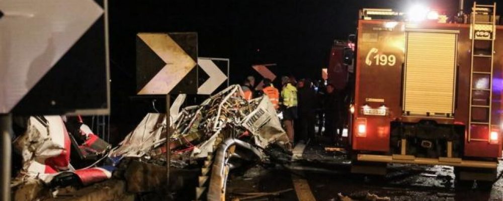 ΤΩΡΑ: Σύγκρουση τρένων στα Τέμπη: 32 νεκροί & 85 τραυματίες