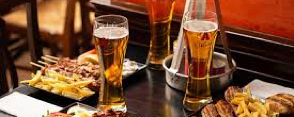 Κορονοπάρτι με μπύρες και σουβλάκια έκλεισε την πολεοδομία Κορίνθου